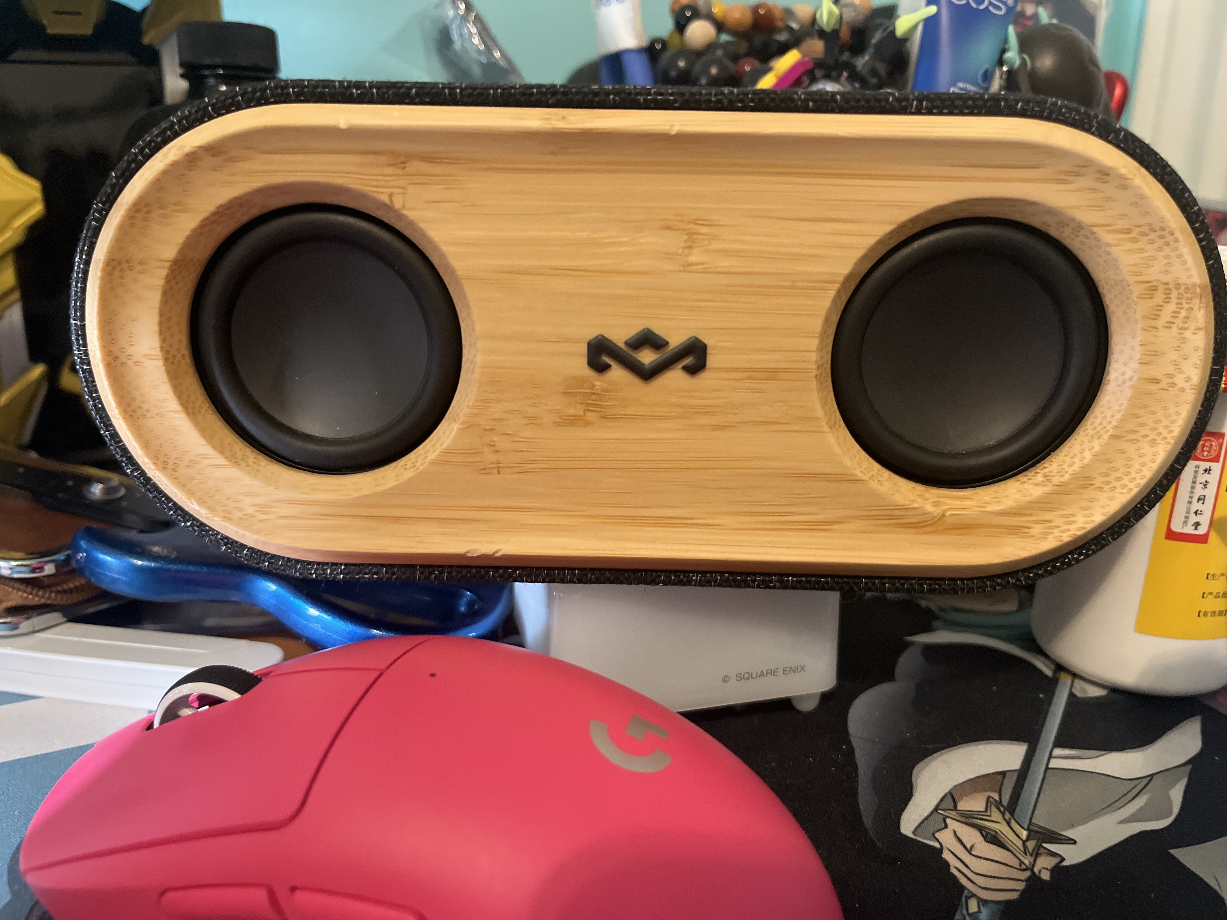 Display of the physical components of the soundbar