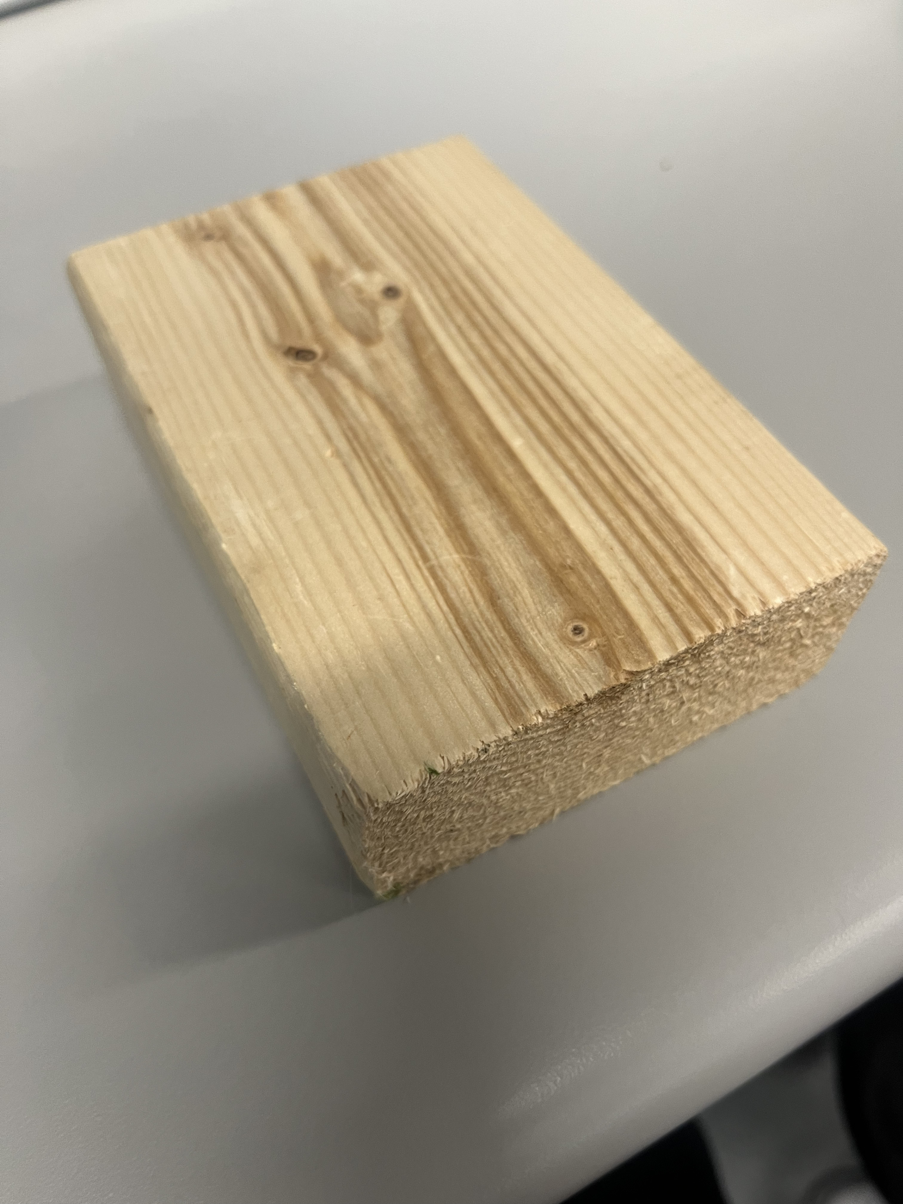 Pine Wooden Block<br>Descriptives: Wood, natural grain and knots, light yellow color.<br>Material State: raw<br>Material Plasticity: rigid<br>Material Use: construction, furniture, handcrafts <div class='container'><iframe class='responsive-iframe' src='https://www.youtube.com/embed/tgbNymZ7vqY'></iframe></div>