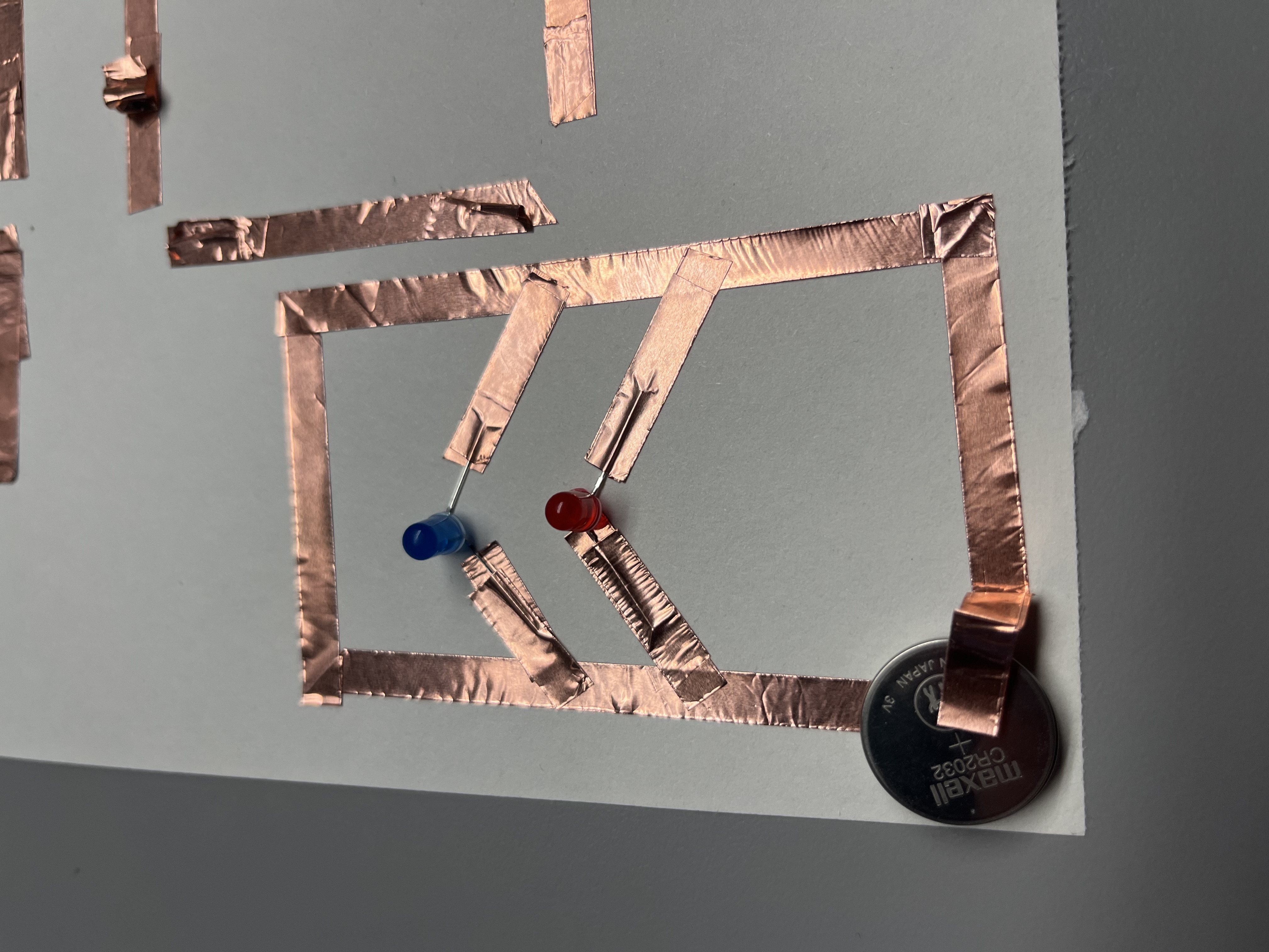 Reversing battery polarity in the parallel setup to test directional impact, with no success.